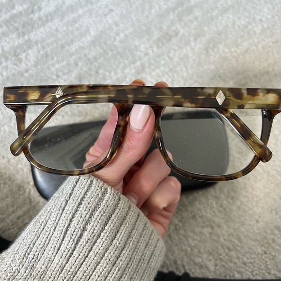 Never worn brown tortoise Coastal glasses - Picture 2 of 4